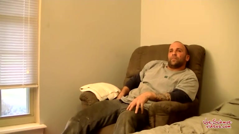 Big Dude Duncan Gets His Uncut Cock Sucked - Duncan Dixxx & Joe