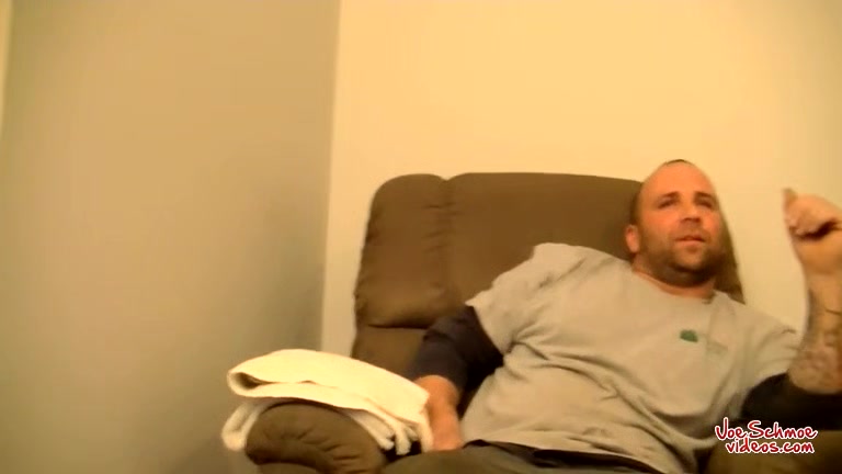 Big Dude Duncan Gets His Uncut Cock Sucked - Duncan Dixxx & Joe