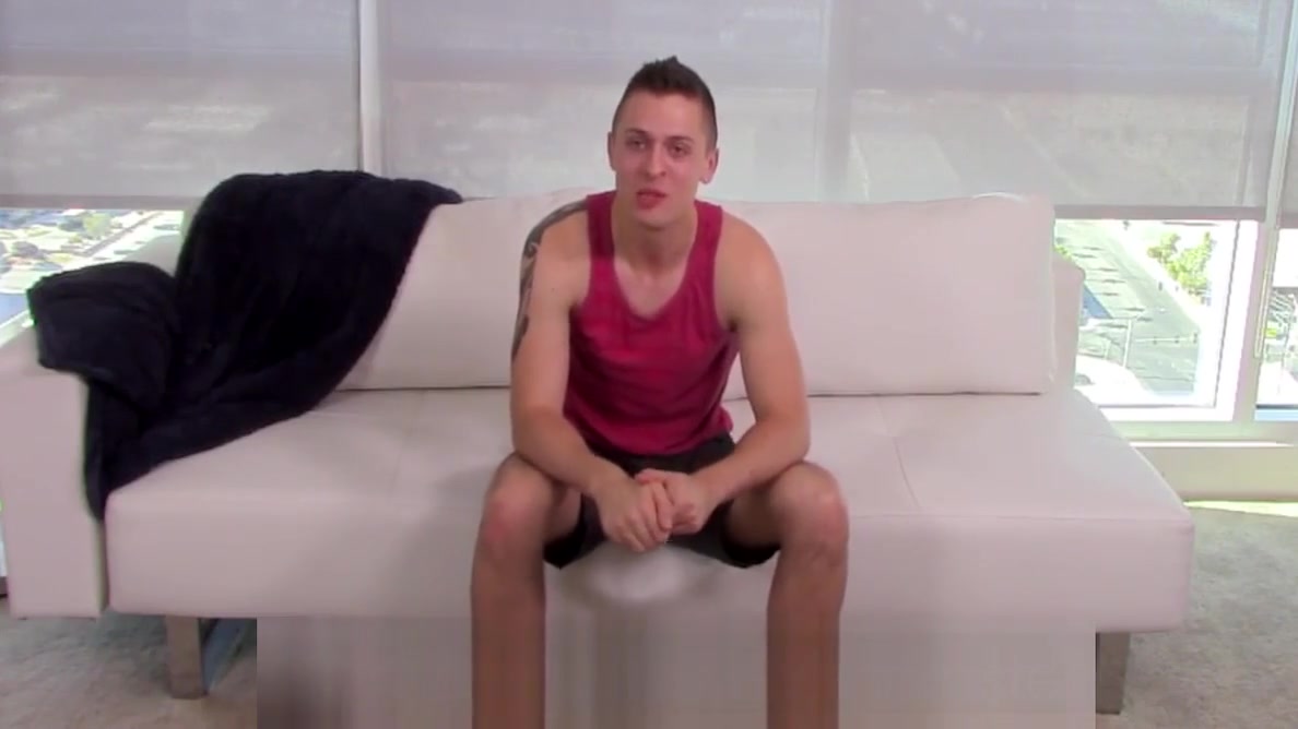 HD - GayCastings Tattooed guy is fucked by the casting agent scene 2