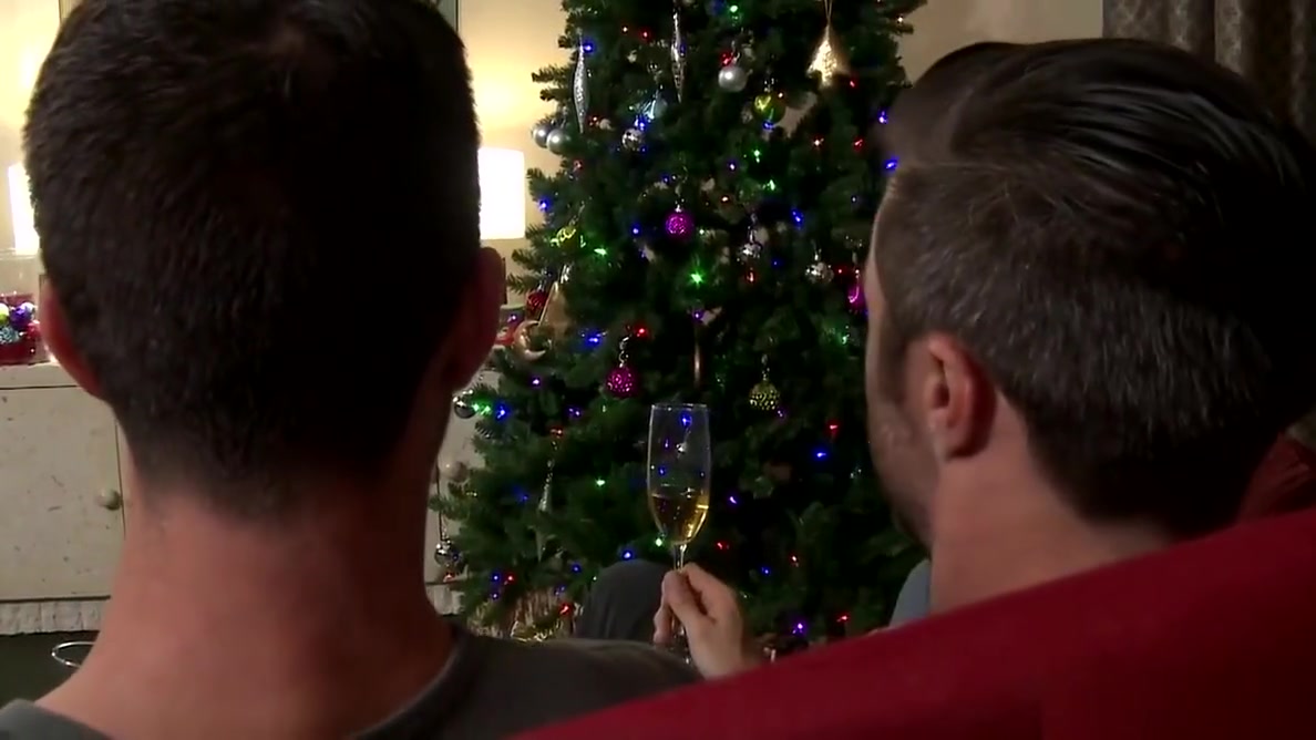 Men Over 30 Romantic Night In
