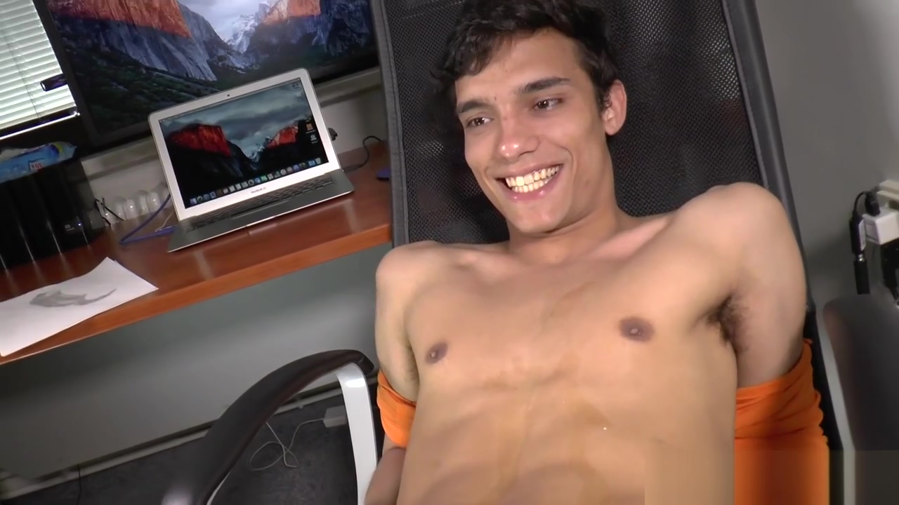 Handjob in the Office