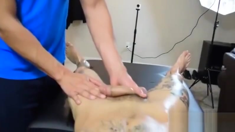 EROTIC MASSAGE