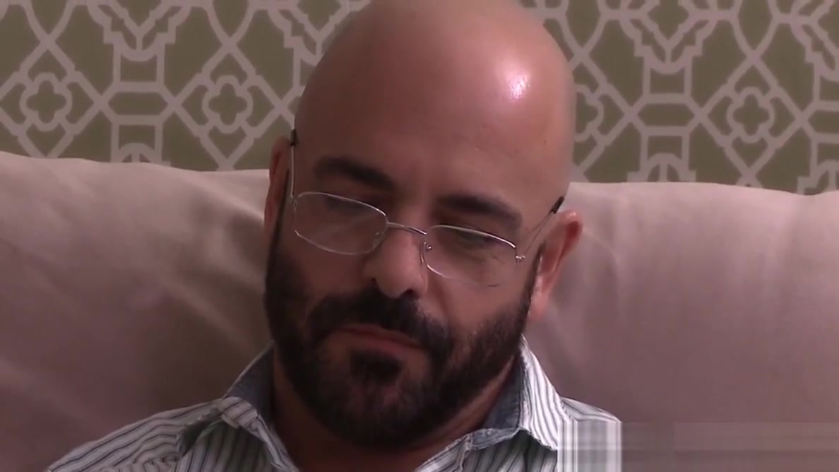 IconMale Therapist's Dirty Cheating Secret