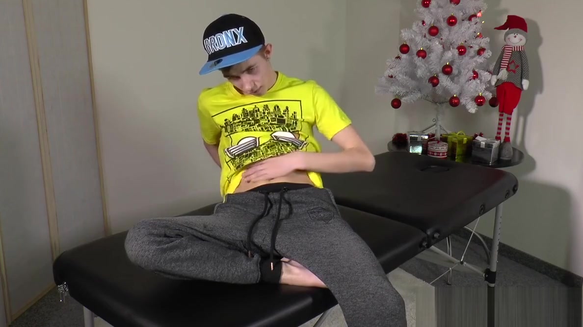 Straight Boy - Handjob Casting