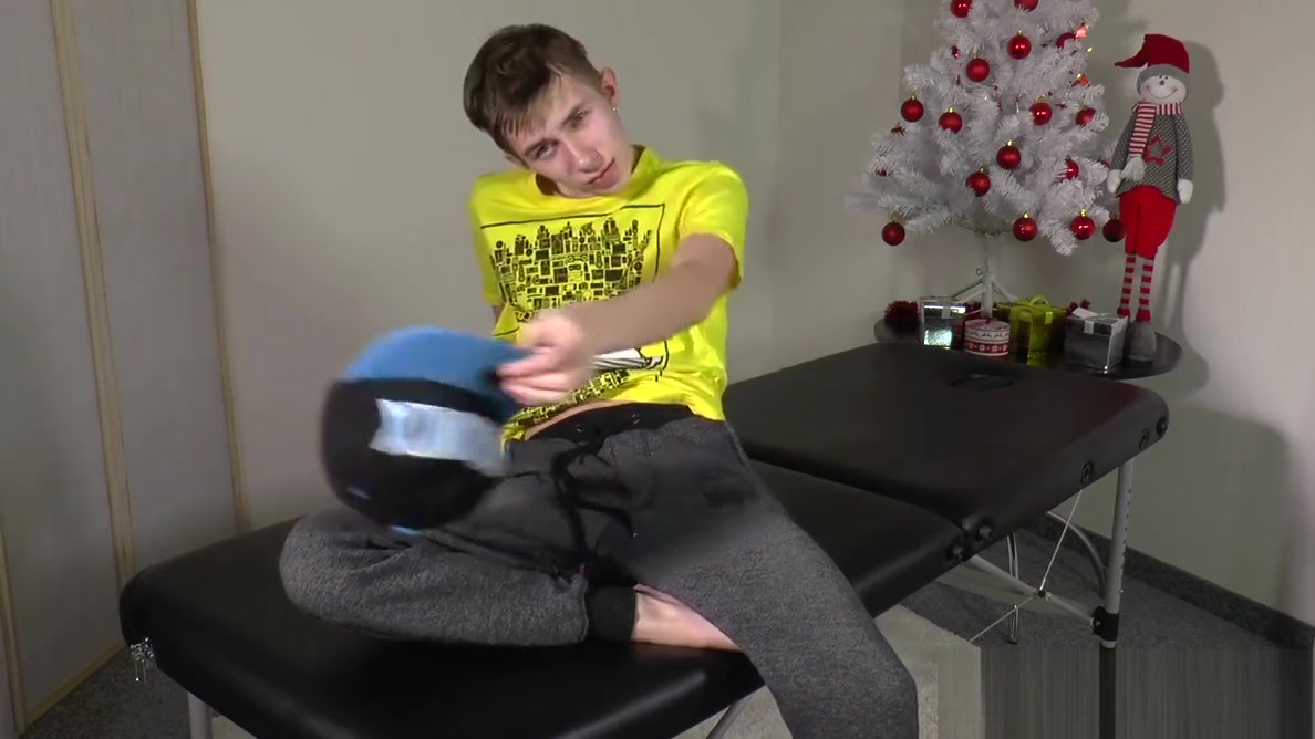 Straight Boy - Handjob Casting