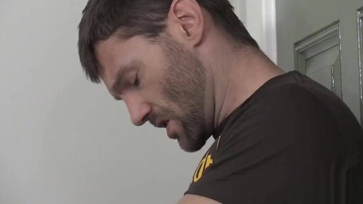 Dennis Showers Sylas Ass with Warm Cum