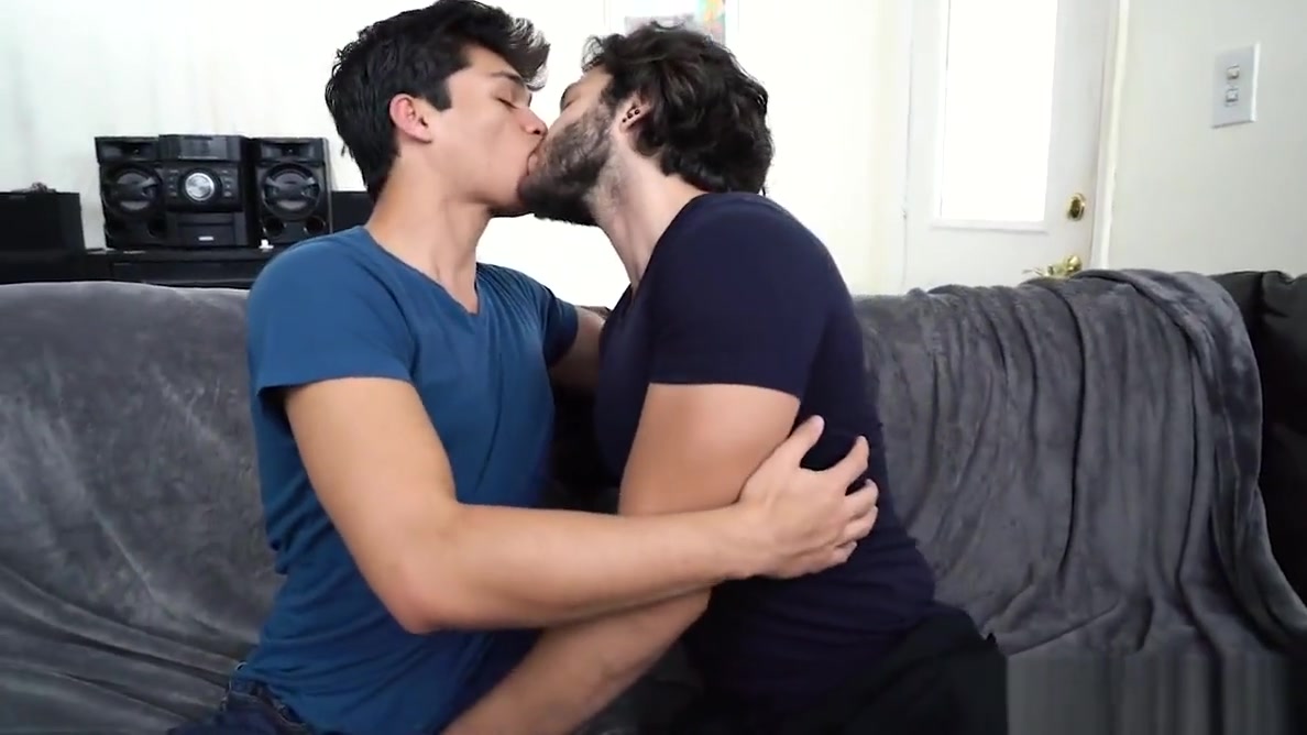 LatinLeche - Two Prick Hungry Straight Studs Fuck Each Other