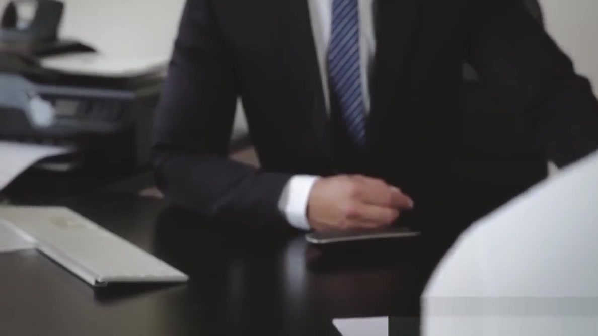 Muscular hunks fucking in office