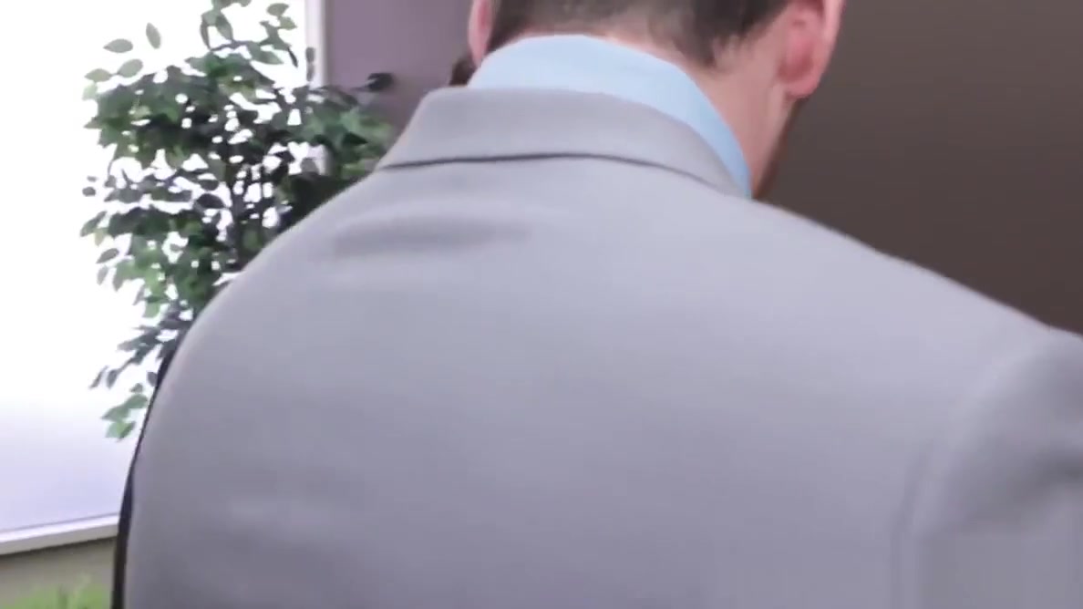 Office threeway with bitch Tommy Defendi