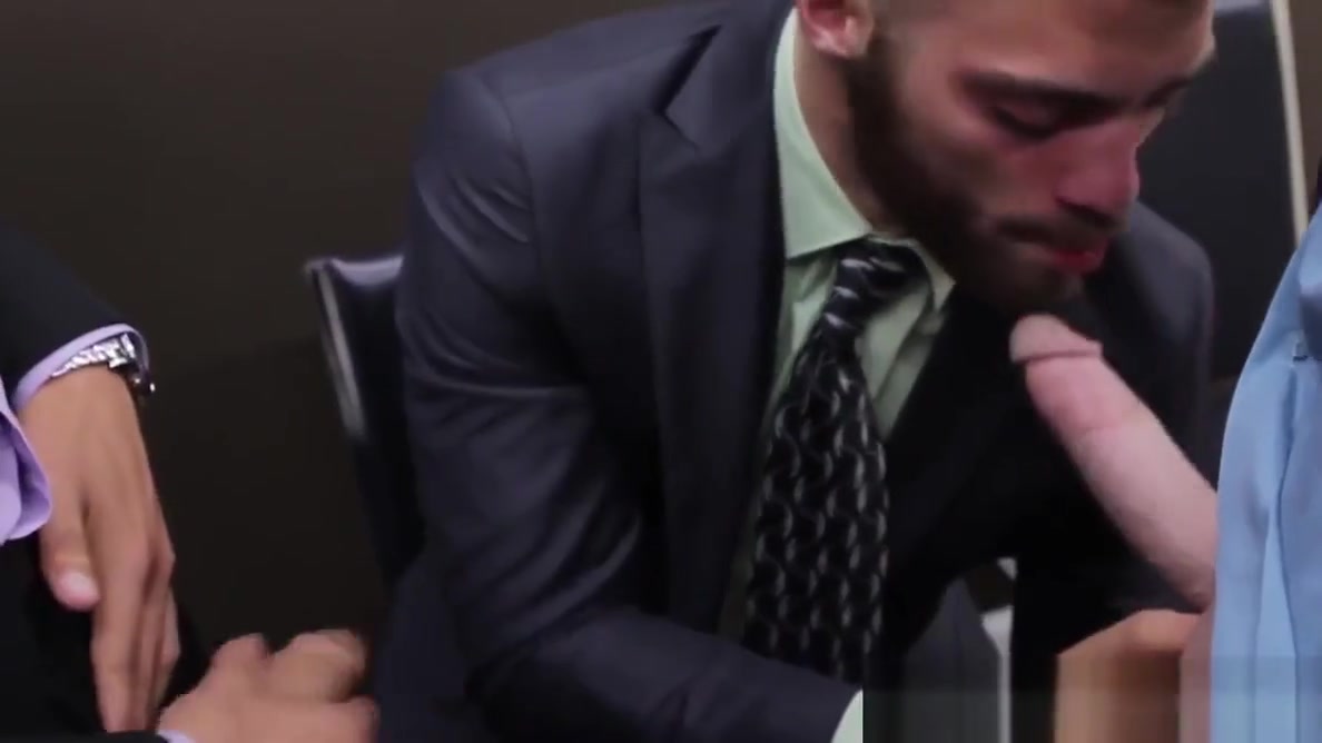 Office threeway with bitch Tommy Defendi