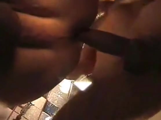 Wet shower sex with amateurs