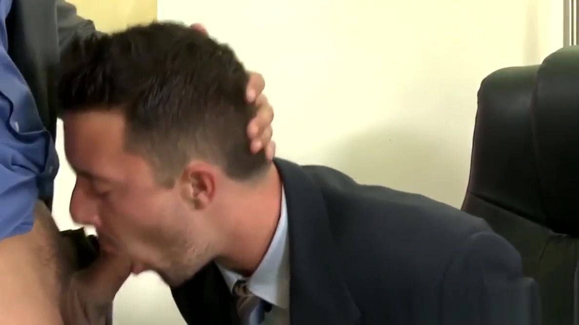 Office jock assfucking before blowing load