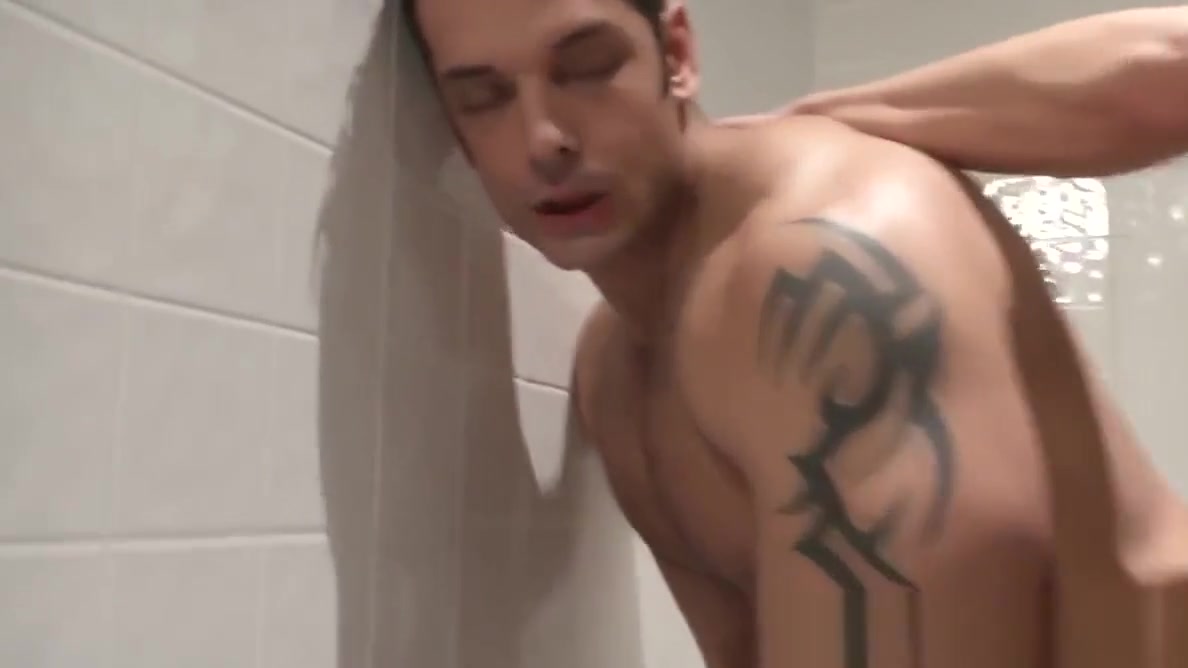 Donny Wright gets assfucked in the shower