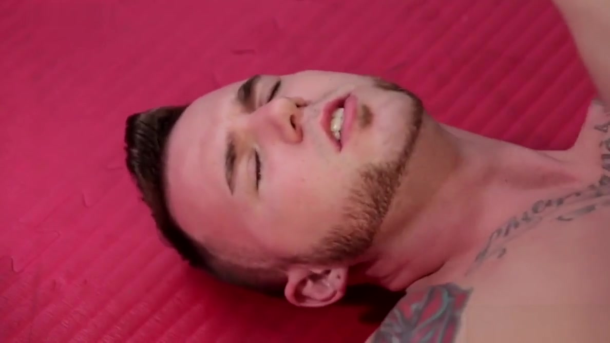 Next Door Buddies Bear Wrestler Fucks Buddy