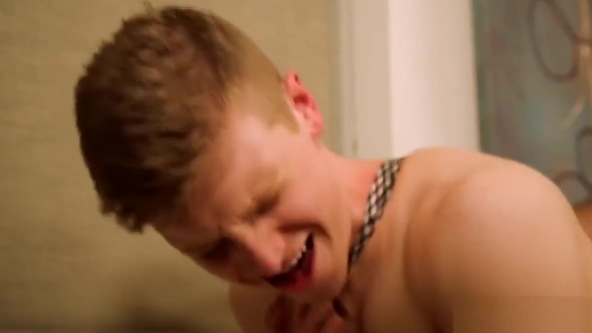 NextDoorBuddies Horny Interns Eat Ass at Work