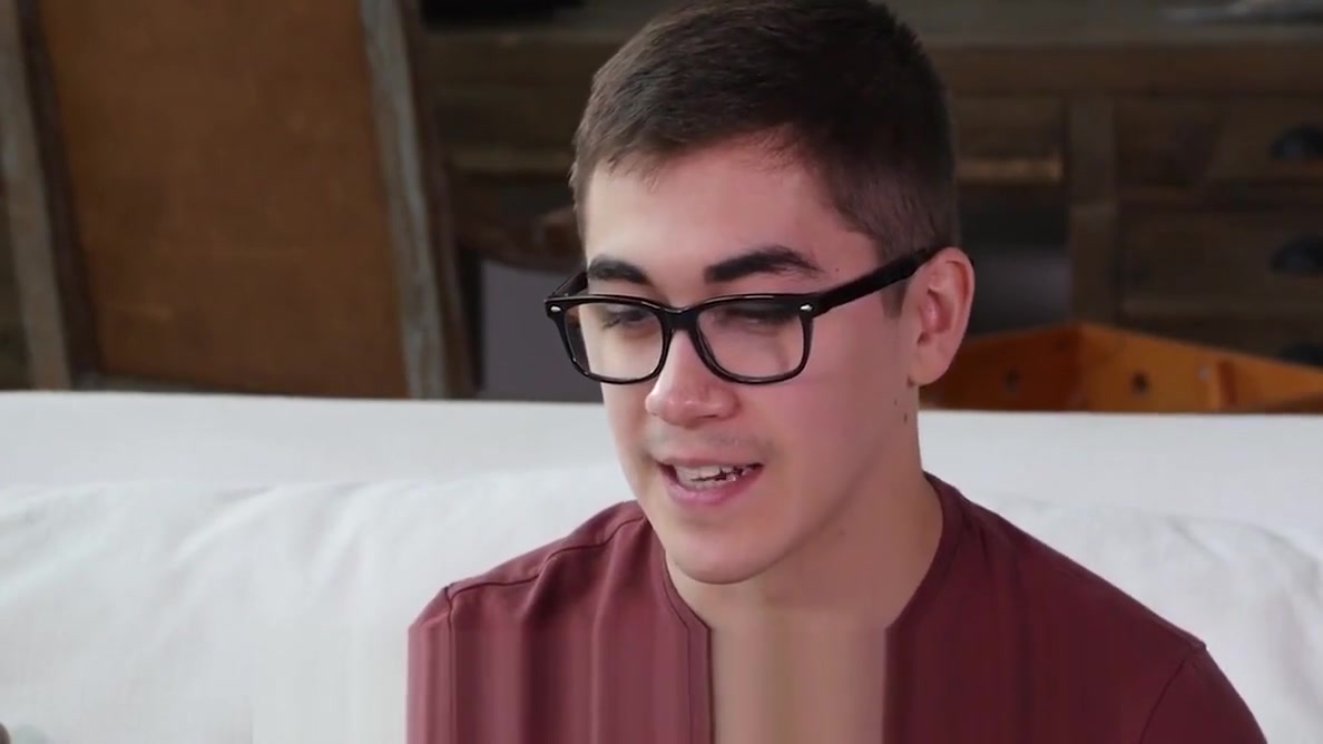 GayCastings First porn casting fuck with Eli Lincoln
