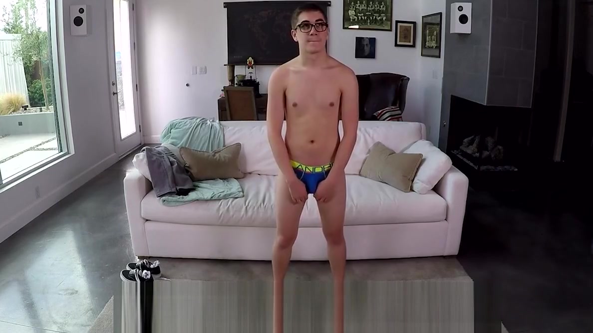 GayCastings First porn casting fuck with Eli Lincoln