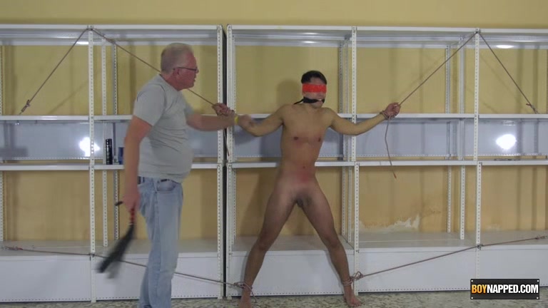 Storage Room Twink Sucking - Maxxie Wilde & Sebastian Kane