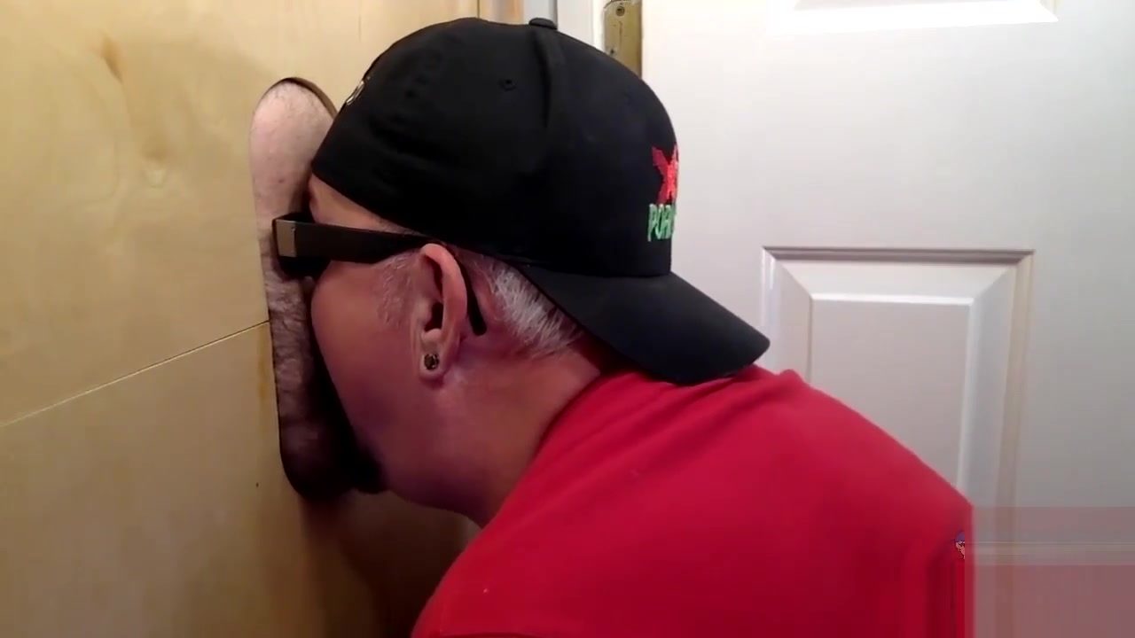 Cum Pumping Gloryhole Suck Off