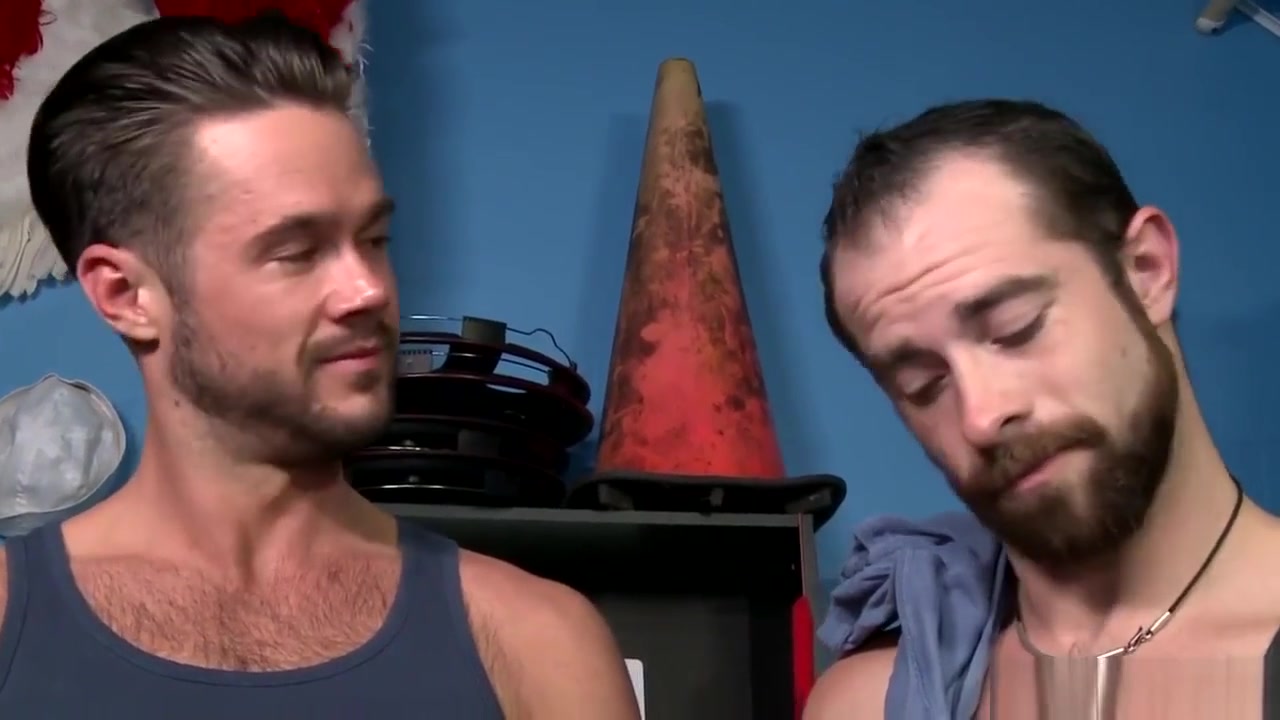 MenOver30 Experimenting With Buttplugs
