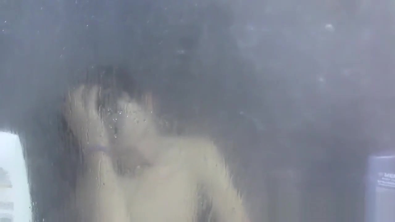 Sporty and horny twink Jessie getting steamy in the shower