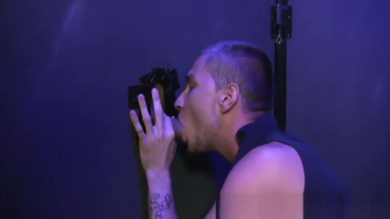 Two amateur horny studs enjoy in hot glory hole sex scene