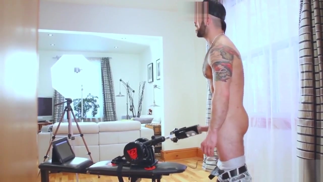 Maskurbate Manuel Deboxer MILKED!