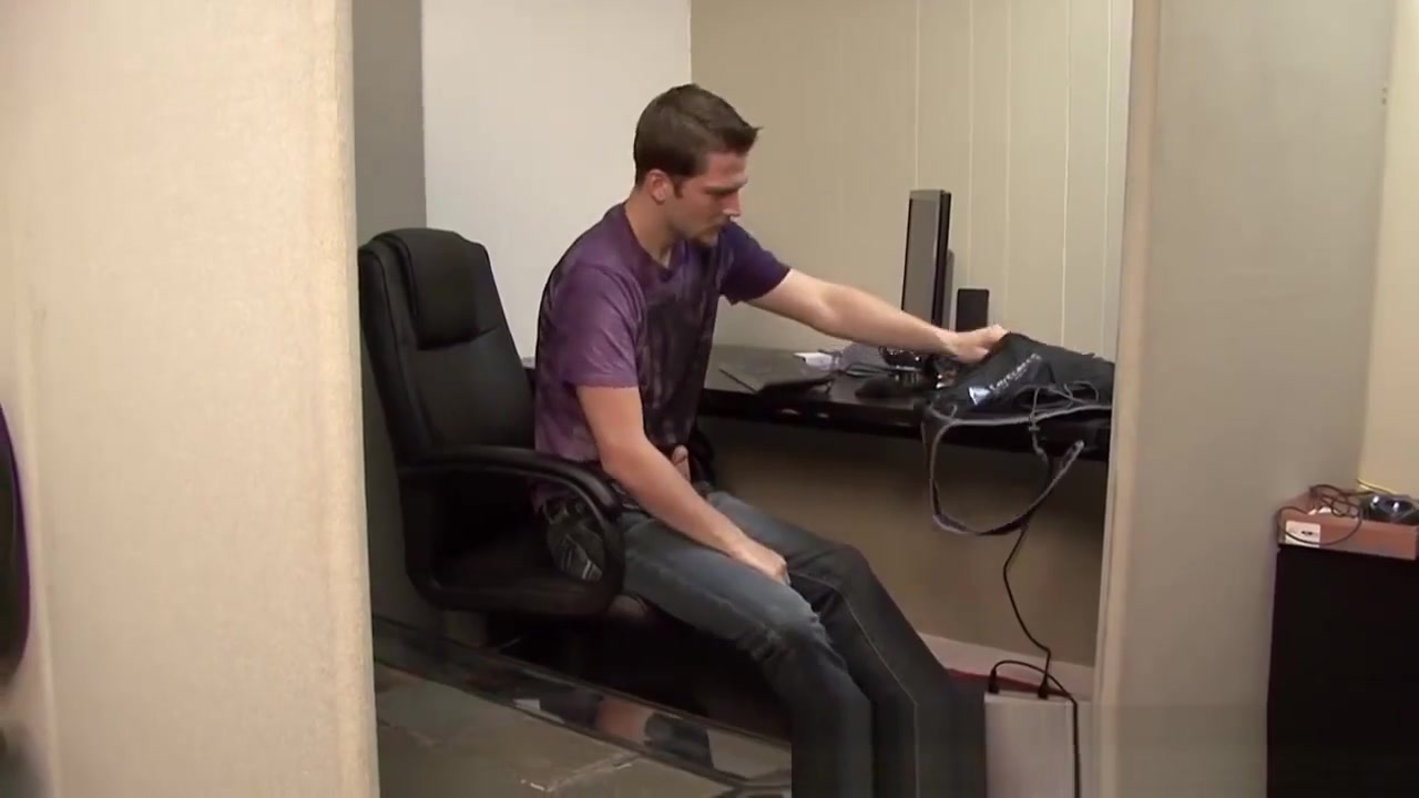 Office dudes Jessie and Kameron having hardcore sex action