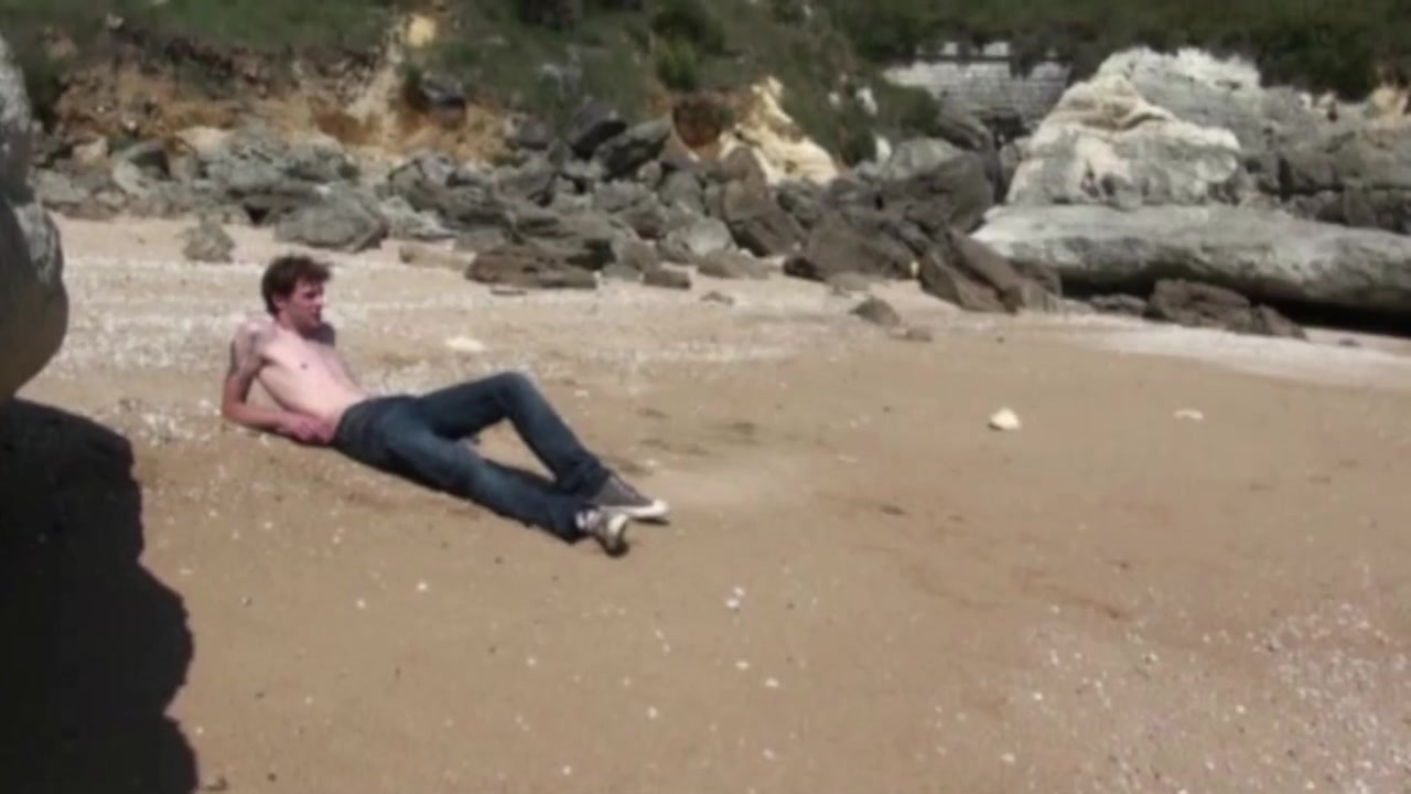 Twink fucked y straight in a beach - CrunchBoy
