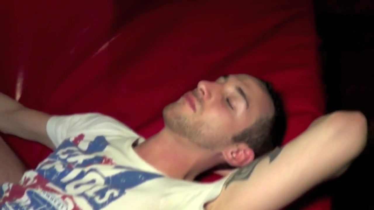 Used by Arab with XXL cock in Paris - CrunchBoy