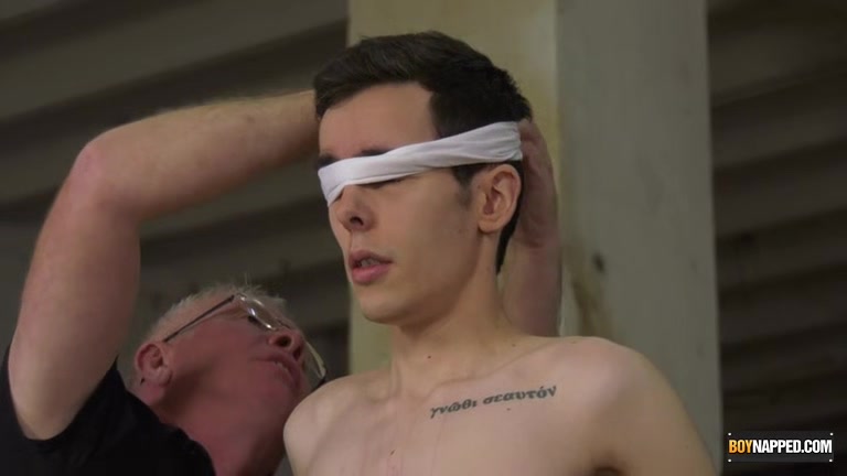 Stealing Cum From The Twink - Alexis Tivoli & Sebastian Kane
