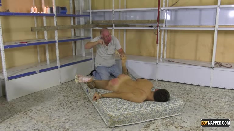 Punishing Foot Play For Maxxie! - Maxxie Wilde & Sebastian Kane