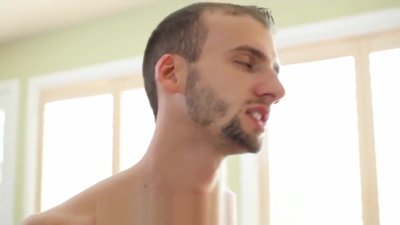 GayRoom Boxing practice turns on two competitors