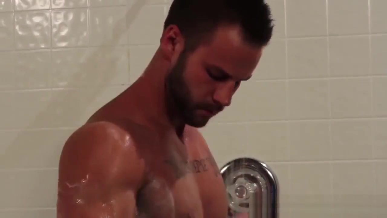 Showered officehunks analfuck after work
