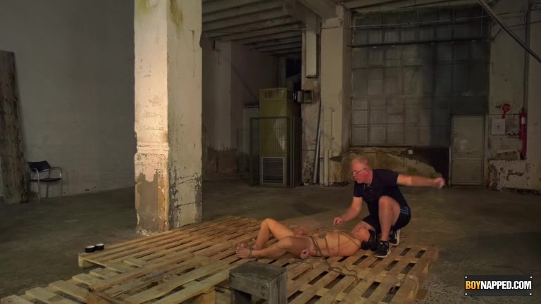 Crazy Kinky Cock Play For Casper 2 - Casper Ellis, Leo Ocean & Sebastian Kane