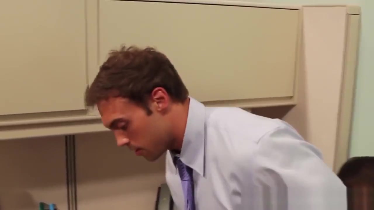 Officesex hunk fucked deeply at work