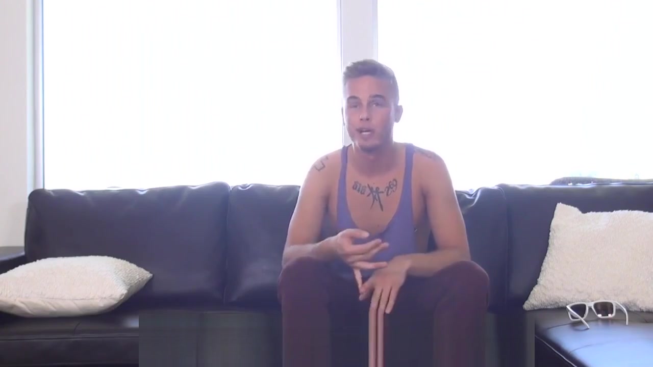 HD GayCastings - Young guy explodes with cum at his audition