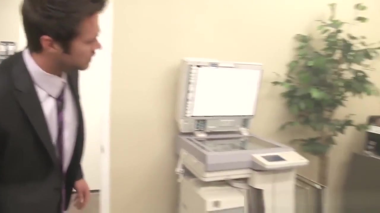 Gayoffice receptionist fucked by hunky mechanic