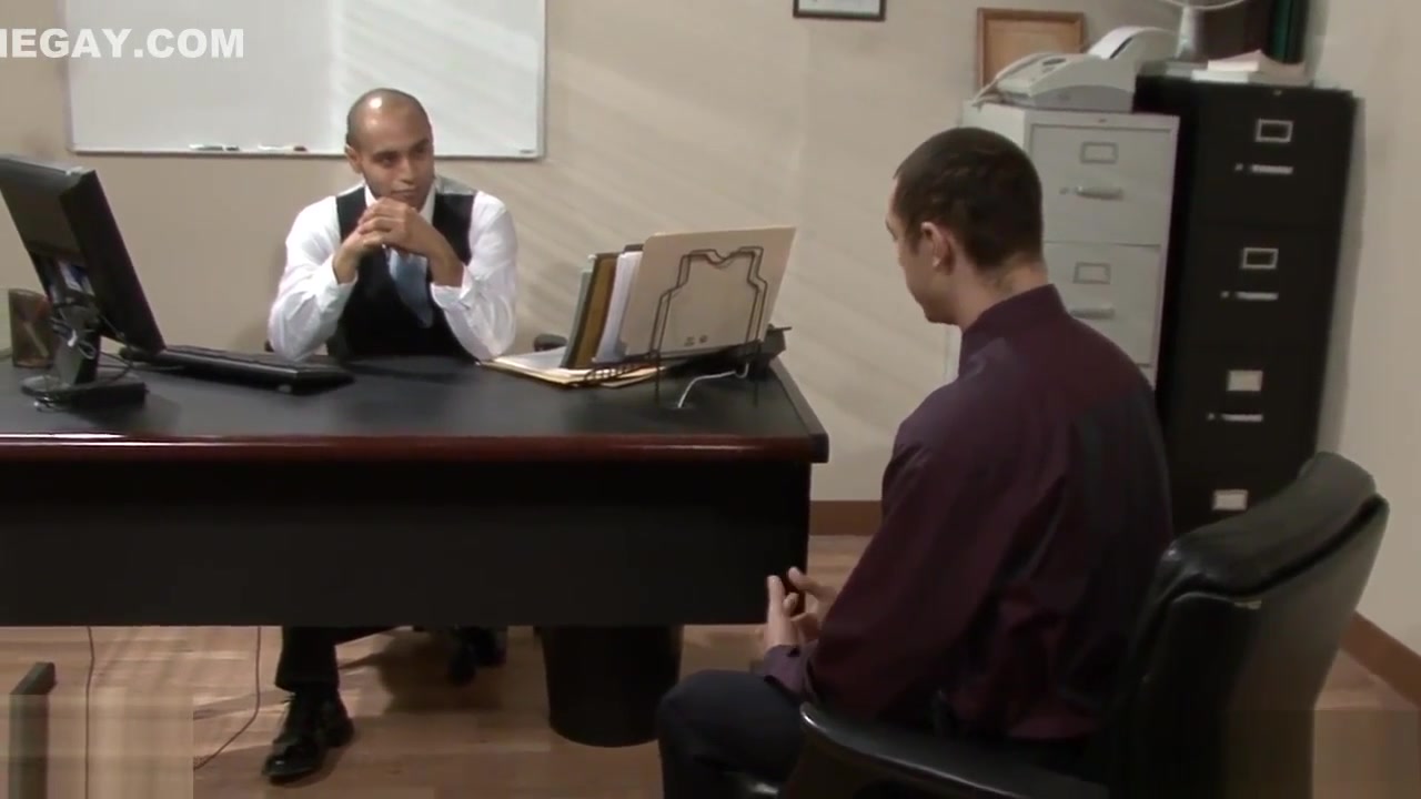 Lustful gay gets nailed and cummed in the office