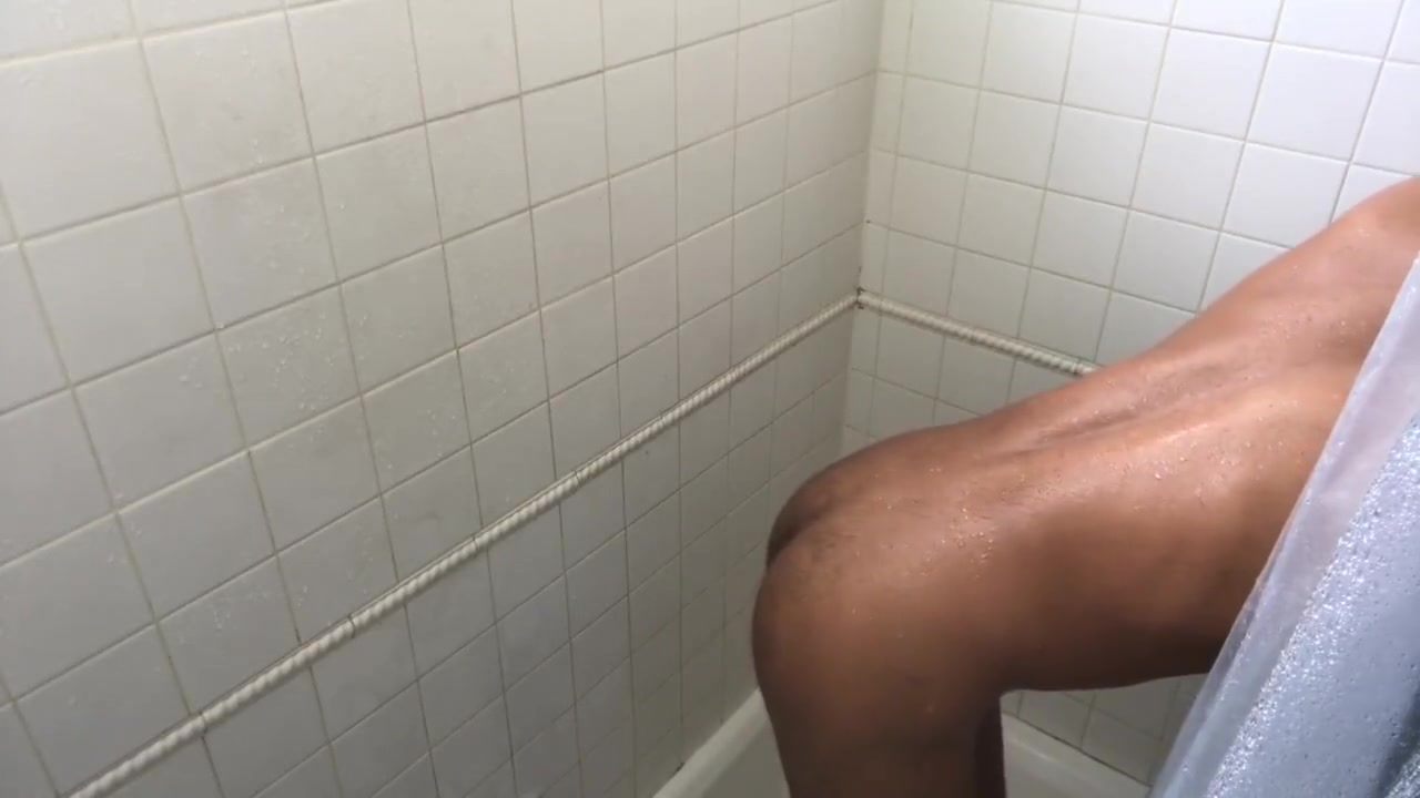 Naked Shower Time