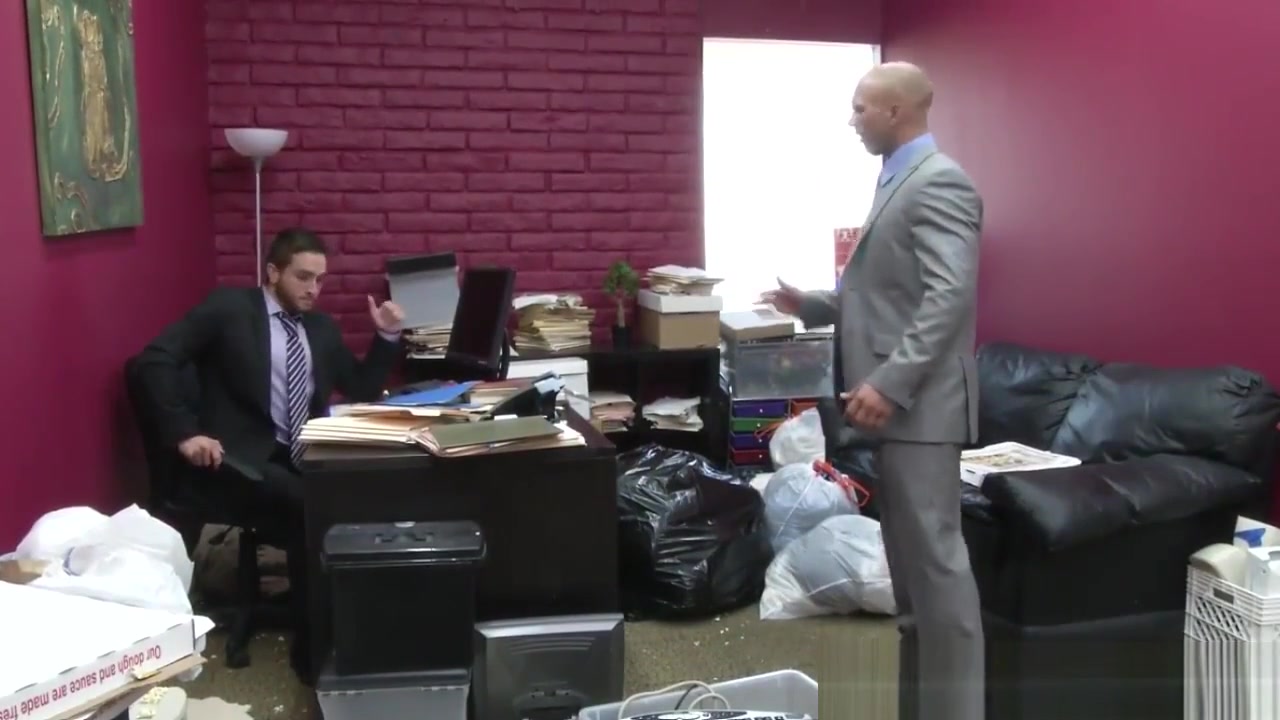 Gaysex office hunk squirted with cum