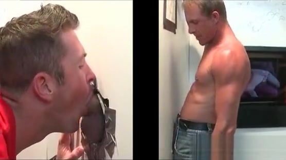 Muscled horny stud fucking gay butt on gloryhole