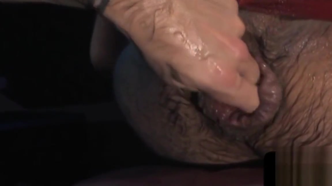 Muscular gay hunk fisting submissive gay