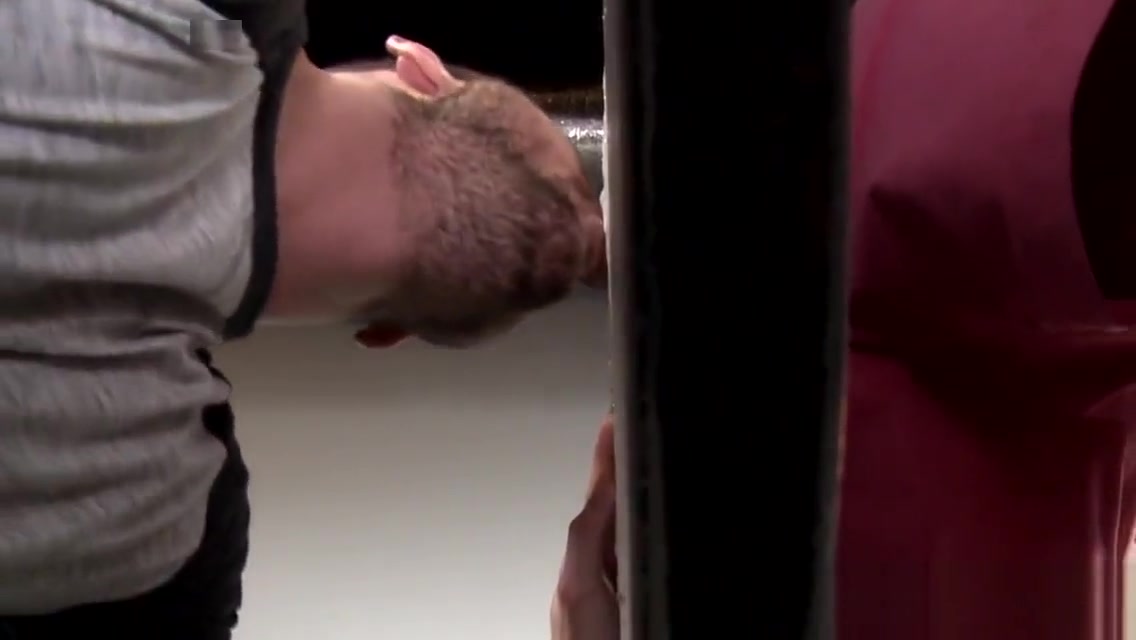 Hunk blows gloryhole dick