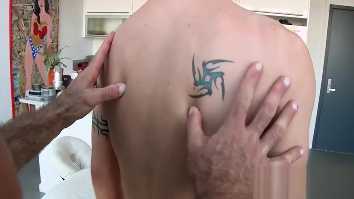 Unfathomable anal massage for tired homosexual stud