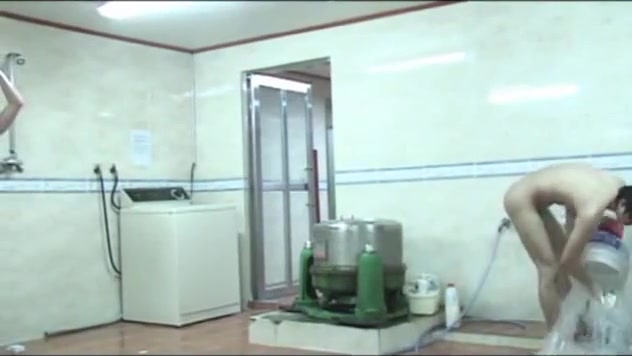Spy - Shower room 22