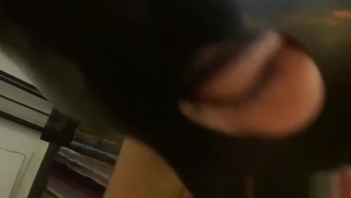 MASSAGE CLIENT DEEPTHROAT RELAX SEX by Nudemassage