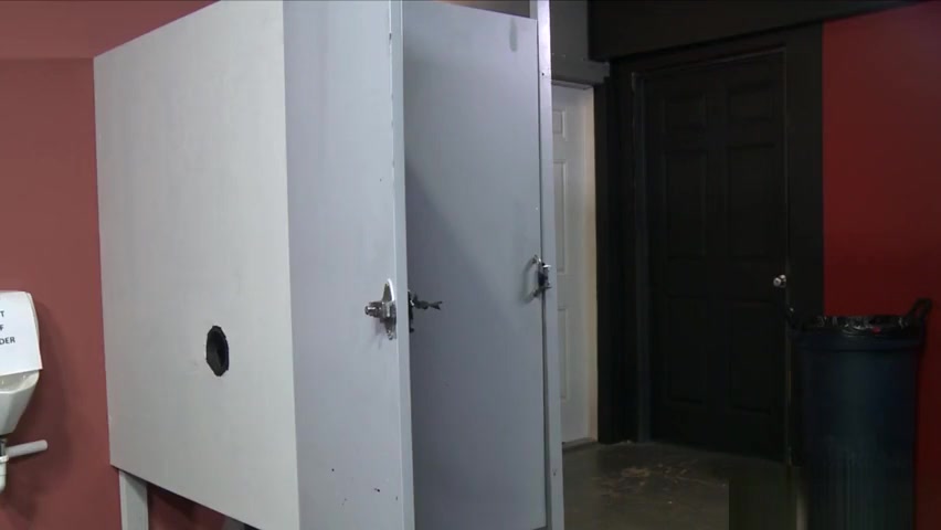 Gay Gloryhole