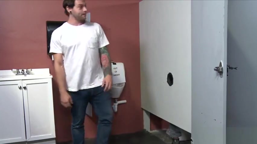 Gay Gloryhole