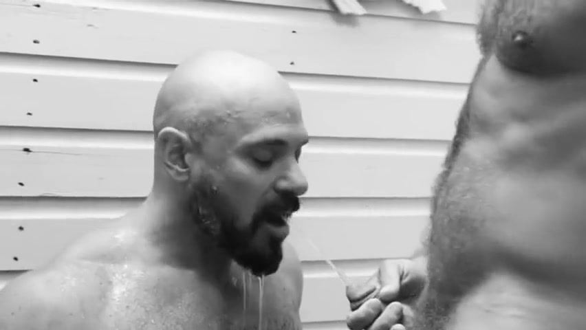 MAX - GSWP - SFX - trackplus - Pissing and Shower Orgy